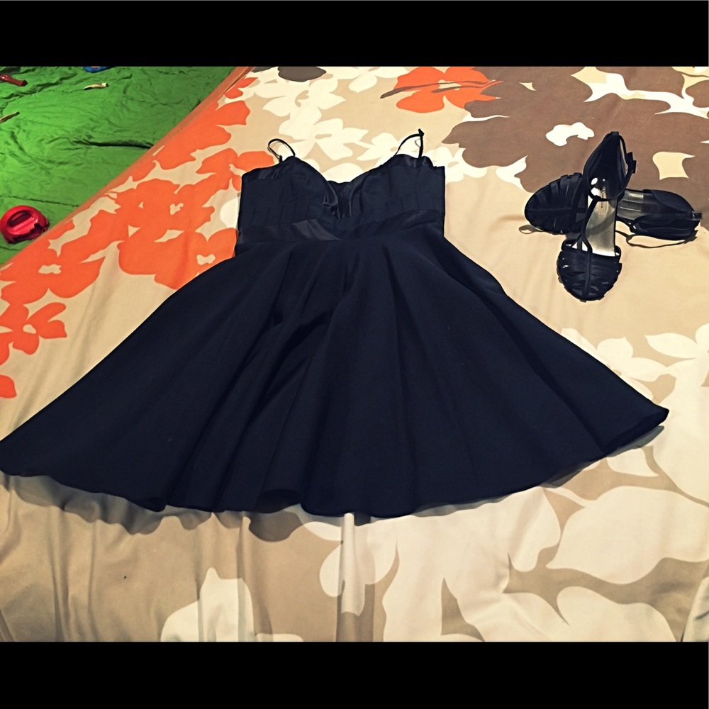 Nwot Laundry black cocktail dress