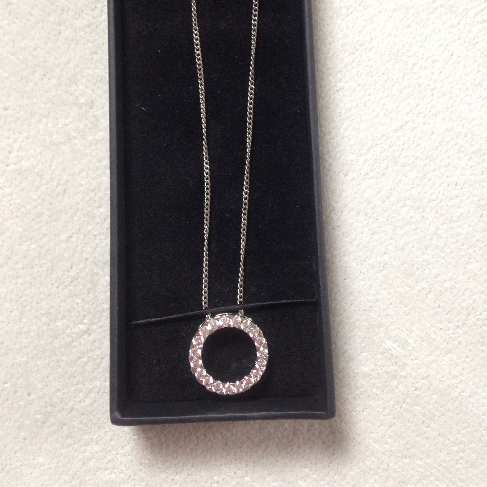 NWBox Circle pendant necklace