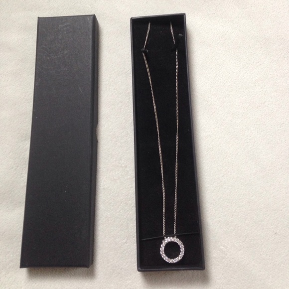 NWBox Circle pendant necklace - Picture 2 of 2
