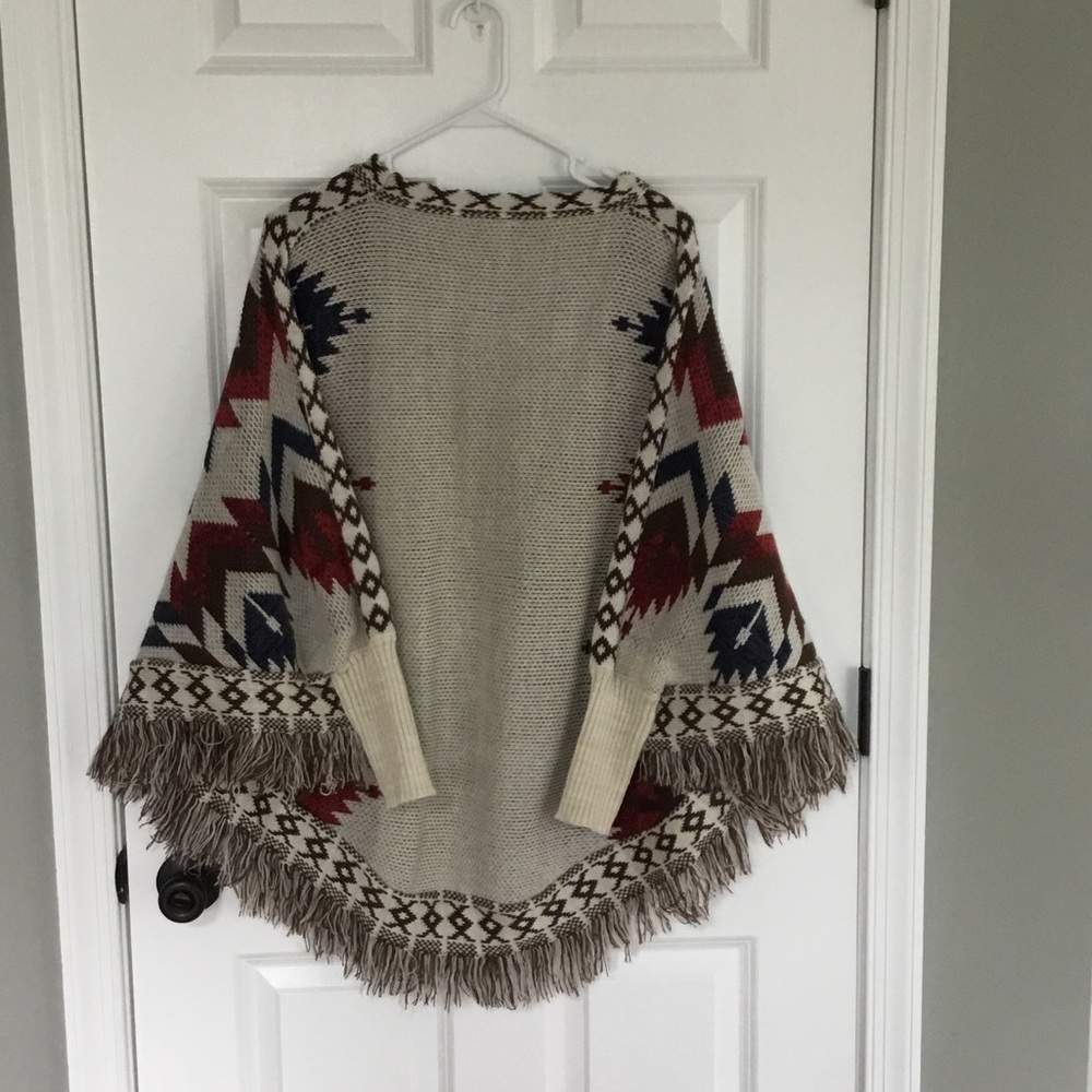 Muk Luk sweater poncho
