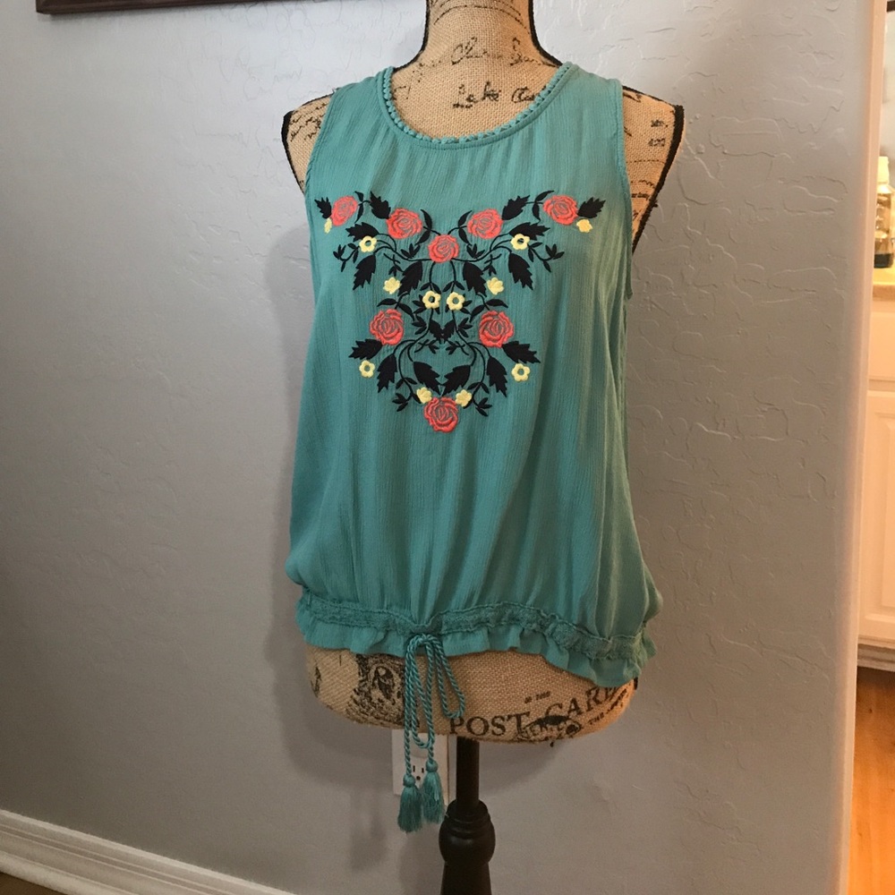 Teal flower top
