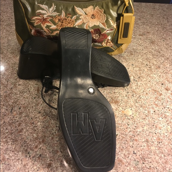 ANTONIO MELANI STRAP SANDALS HEELS SZ 9 - Picture 6 of 6