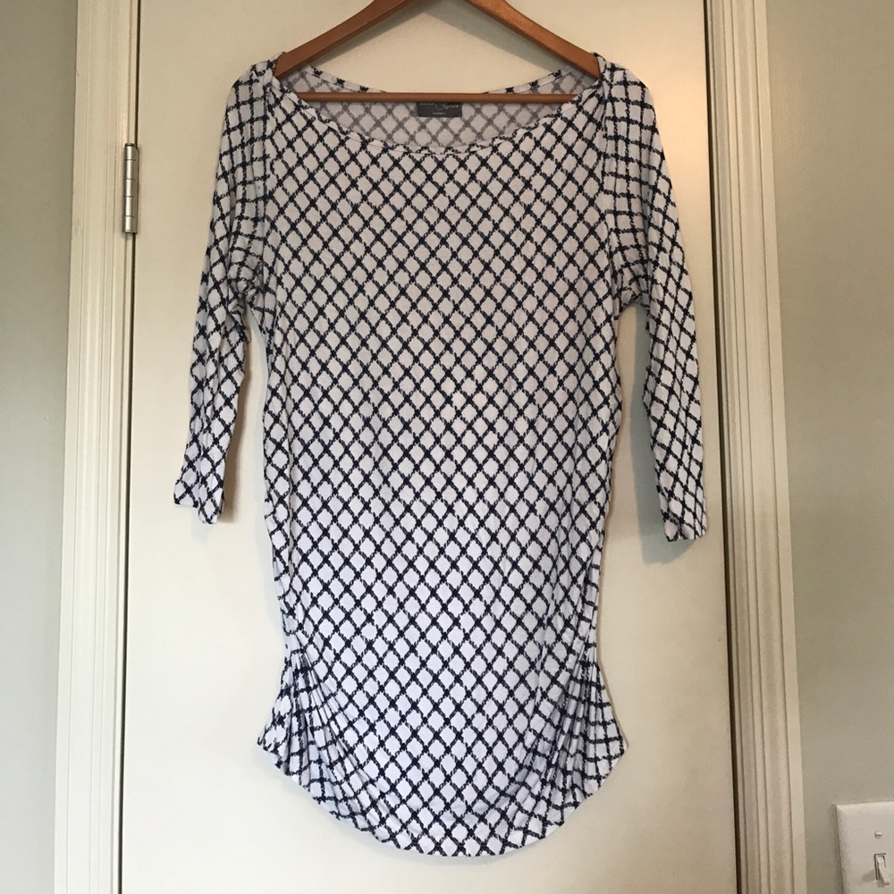 Market and Spruce Maternity Top. Size M.