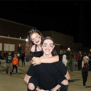 Meet your Posher, Tedra