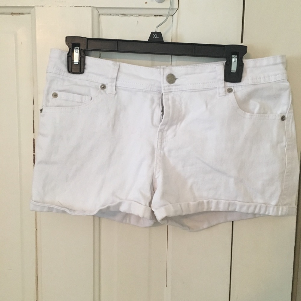 White jean shorts