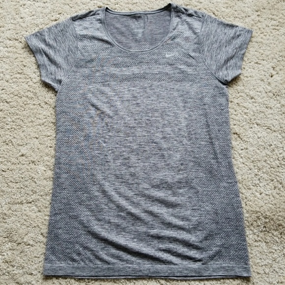 Nike Tops - Nike Dri-Fit Top size M