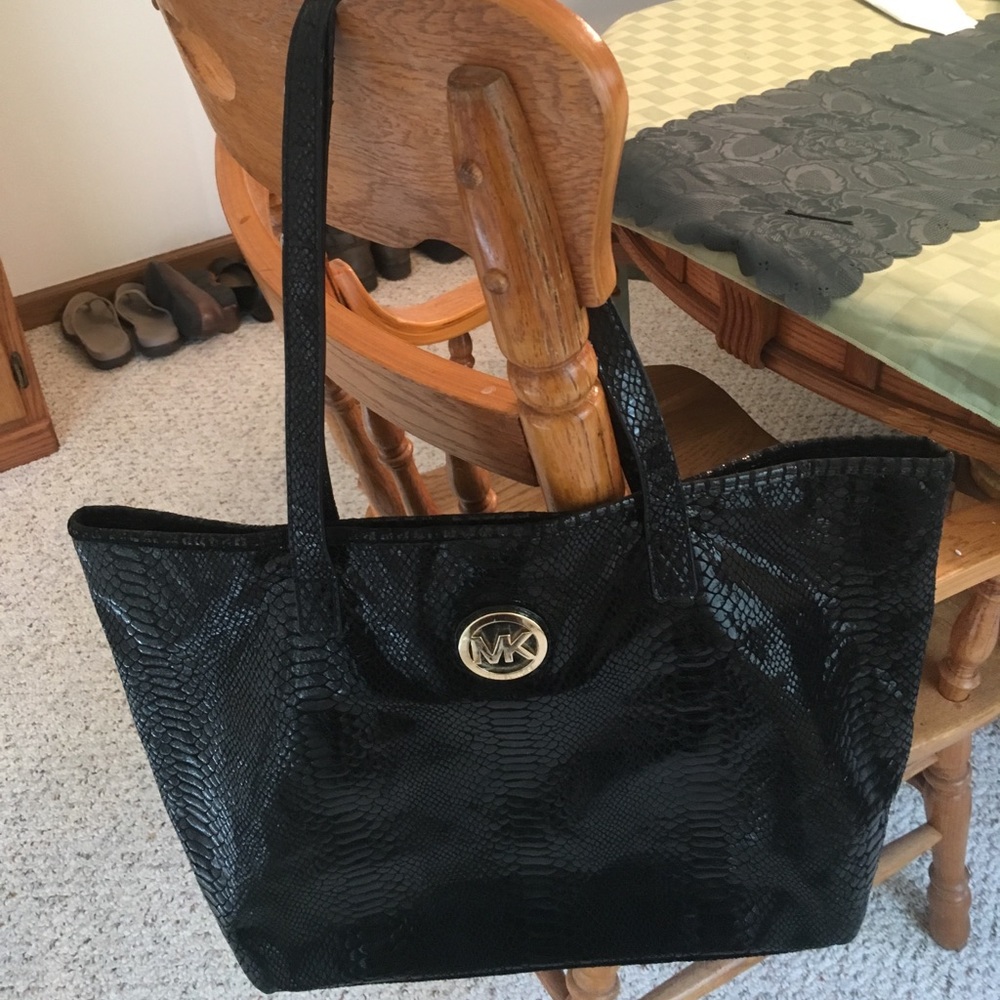 Michael kors tote