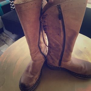 Dr, Martens knee high boots leather!!