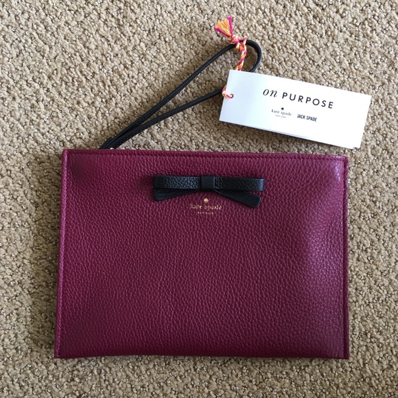 kate spade Handbags - NWT Kate Spade On Purpose Wristlet