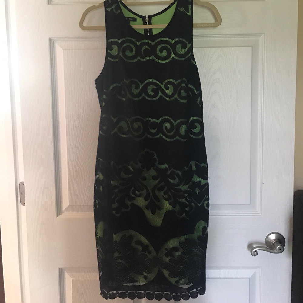 Ivy + Blu Dress Size 8