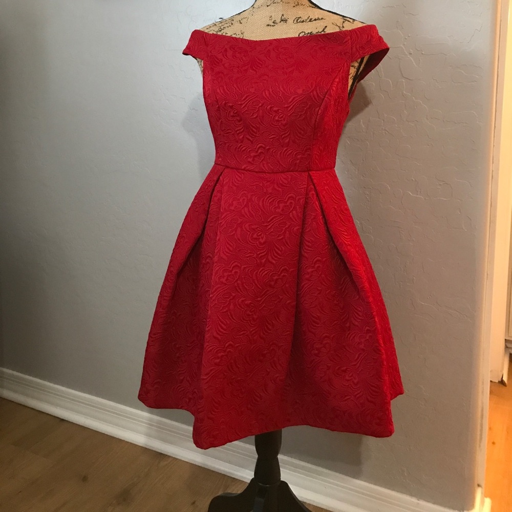 Francesca's red pattern dress