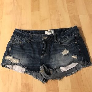 Pink distressed jeans shorts