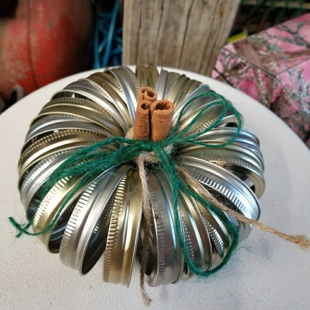 Pumpkin decor - Picture 6 of 6