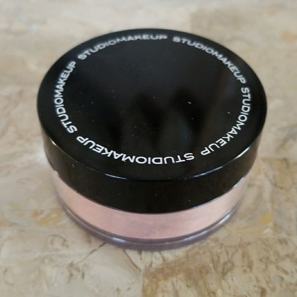 Studio Makeup Loose Blush NWT