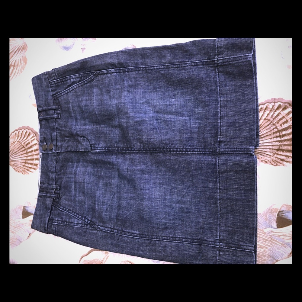 GAP knee high skirt!