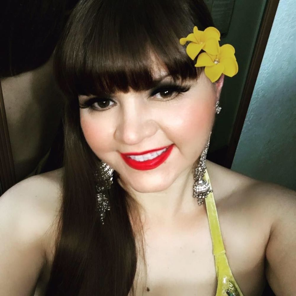 Meet your Posher, Edemia