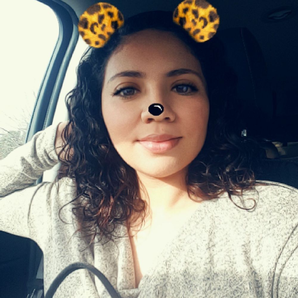 Meet your Posher, Alejandra