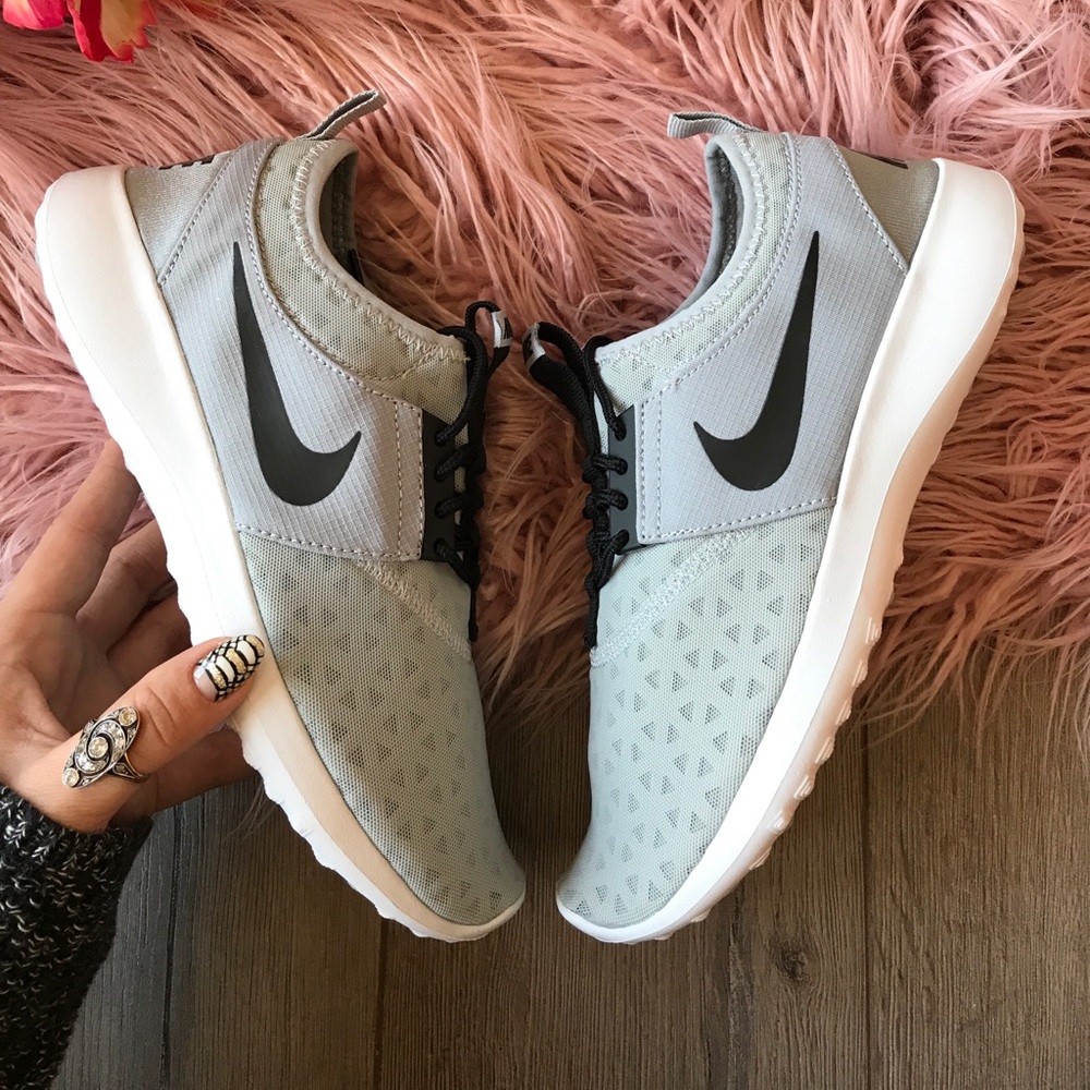 NWT Nike juvenate wolf 🐺 grey/Black - Picture 3 of 6