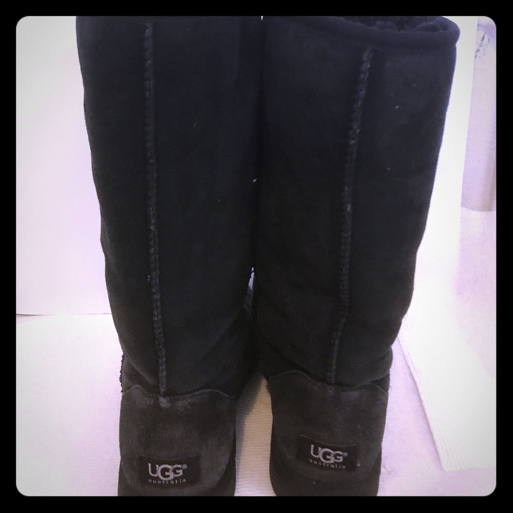 24 hr sale! Ugg classic tall boots in black size 8
