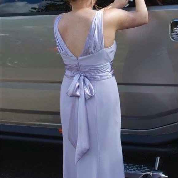 Dress - Picture 3 of 3