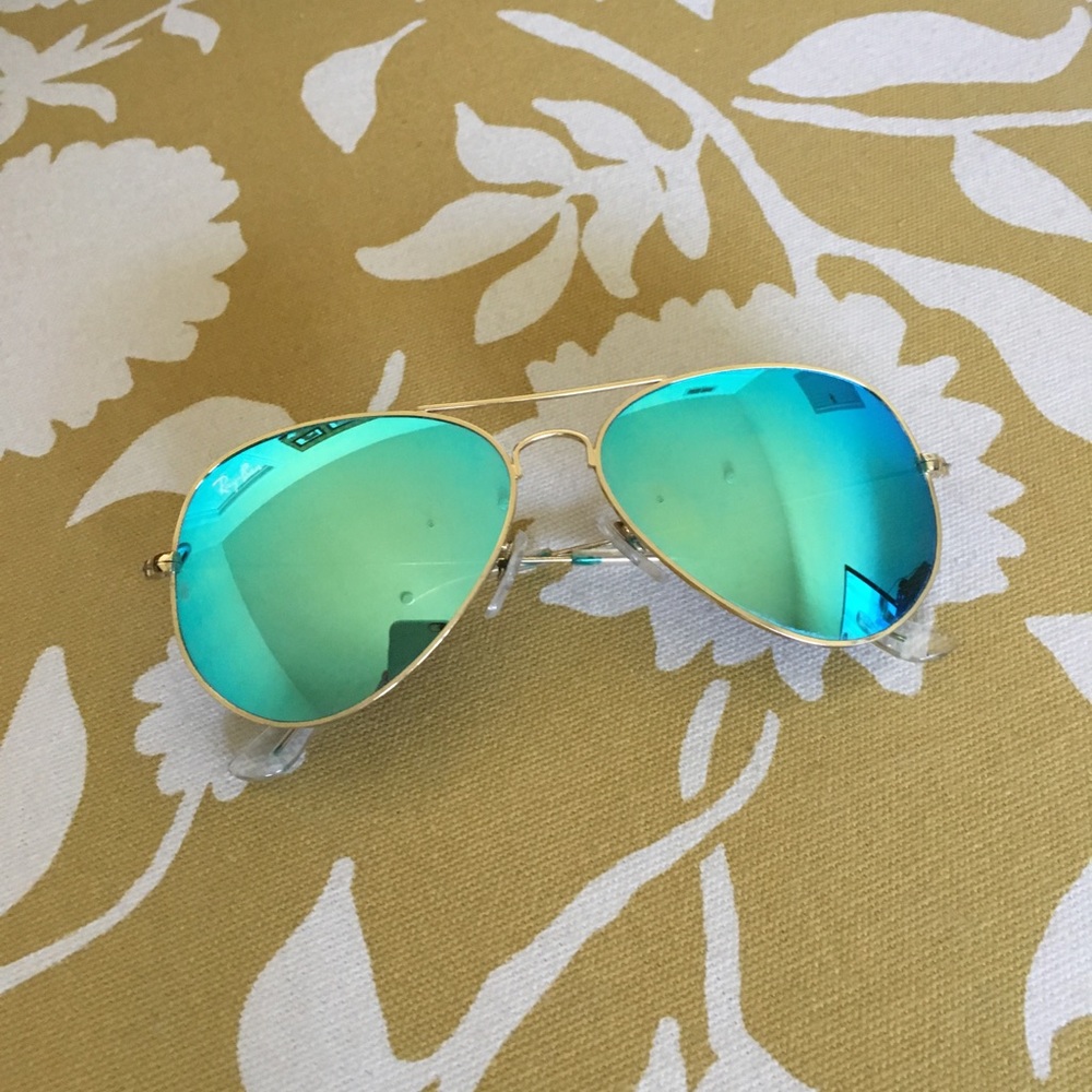 Ray Ban Aviators!!!!!!