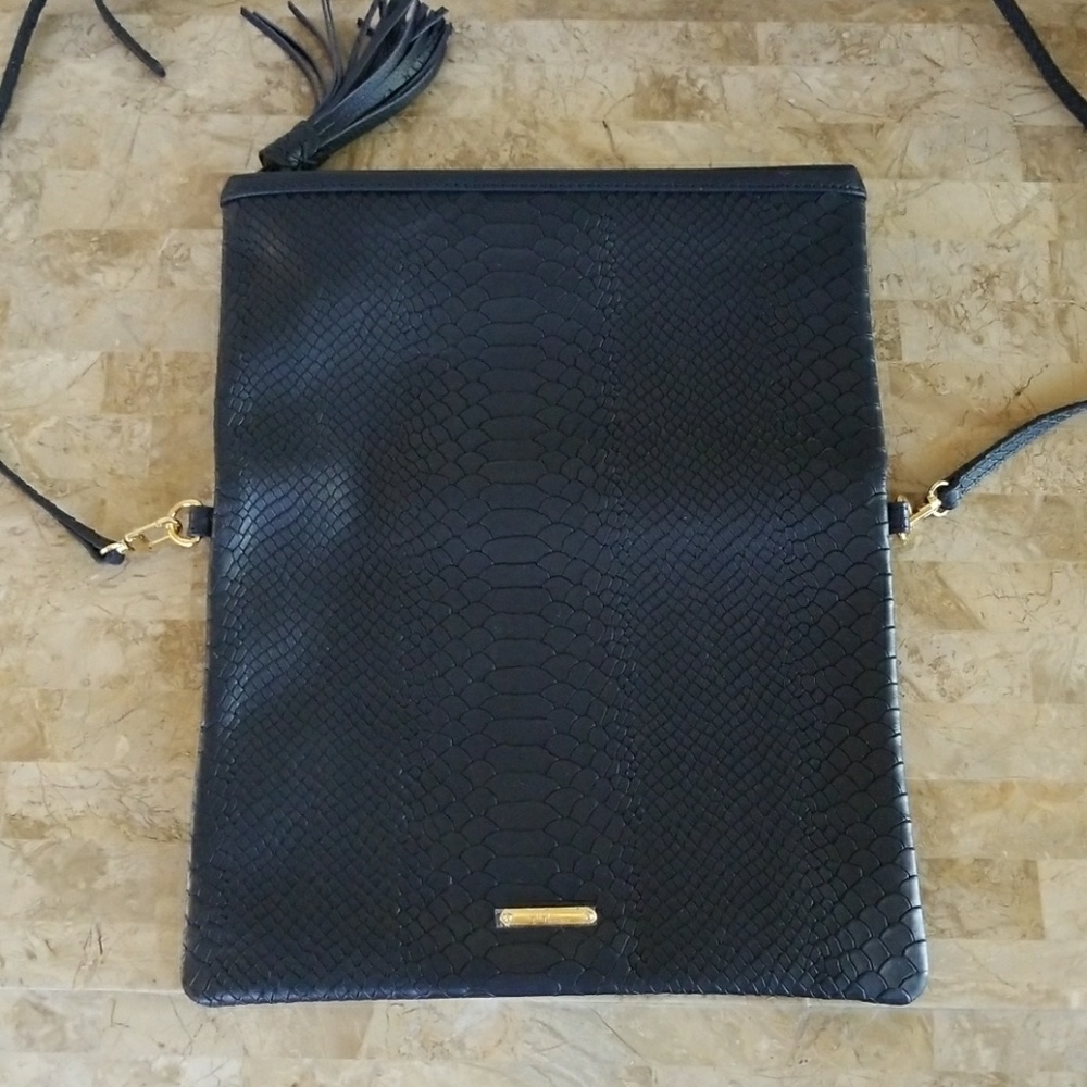 Gigi Navy Faux Snakeskin Convertible Clutch NWT - Picture 5 of 5