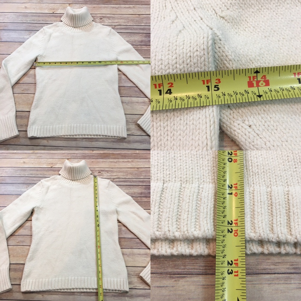 SOLD 🎒Sz Small Banana Republic Turtleneck Sweater - Picture 2 of 8