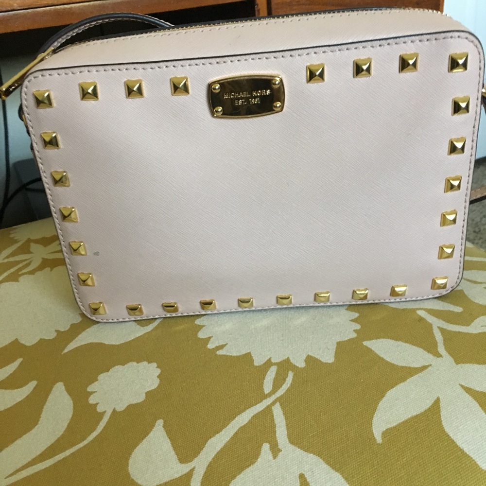Light pink Michael Kors purse!