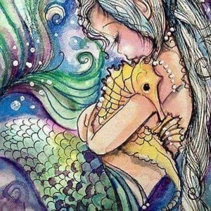 Meet your Posher, Debbie