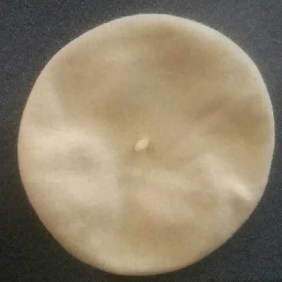 Vintage beige beret - Picture 3 of 3
