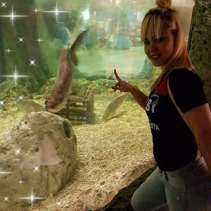 Meet your Posher, Isabel