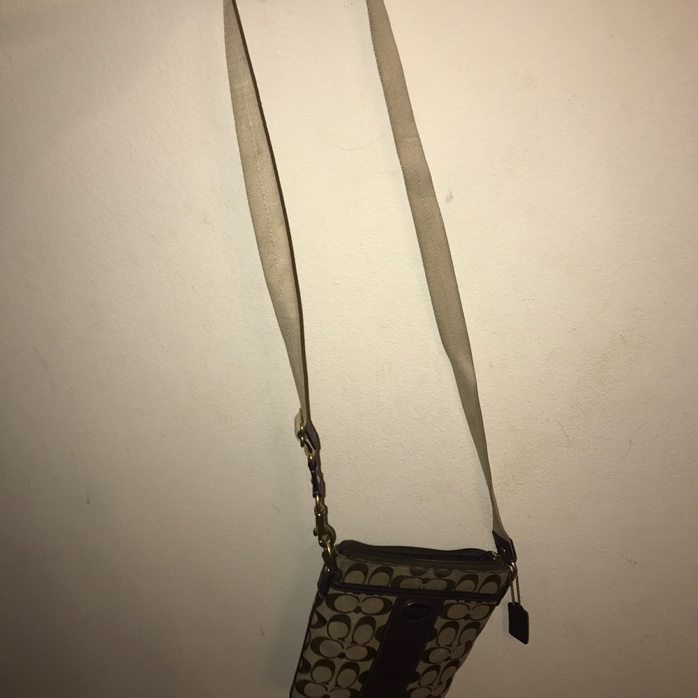 Coach purse - Picture 4 of 4