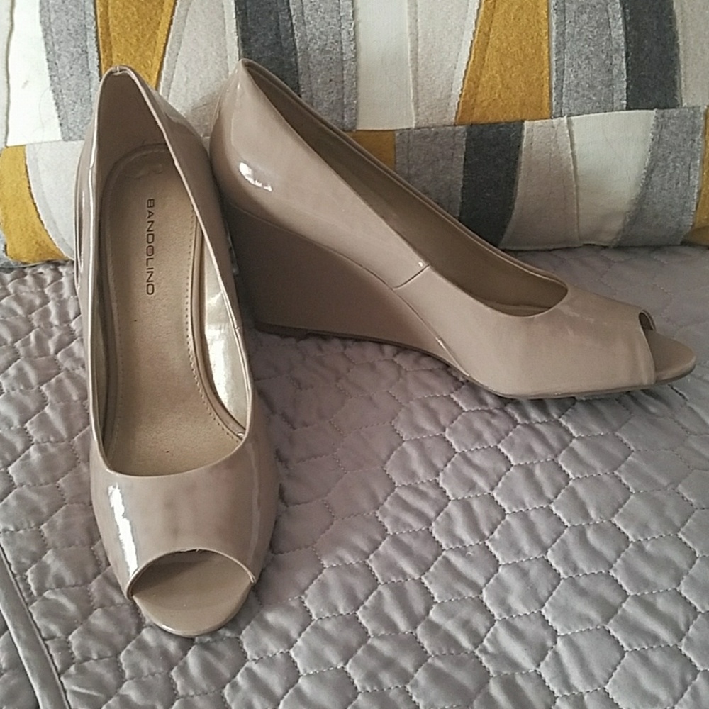 Wedge heels