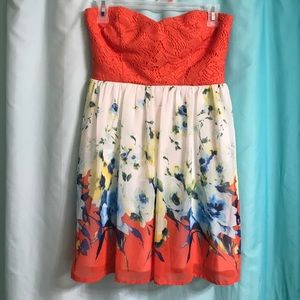 Beautiful short floral strapless dress