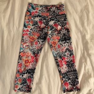 Brand new Onzie XS Capri pant.