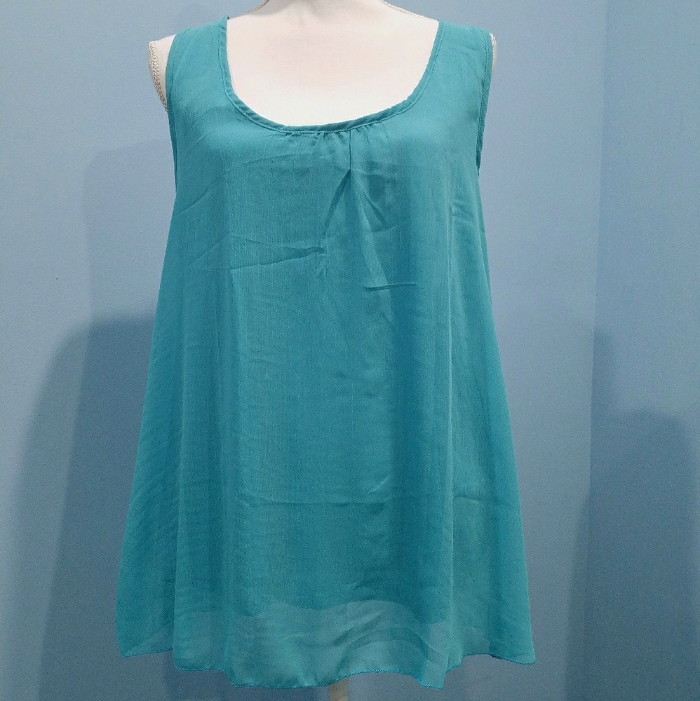 NWOT Aqua Blue Scoop Neck Chiffon Racerback Tank