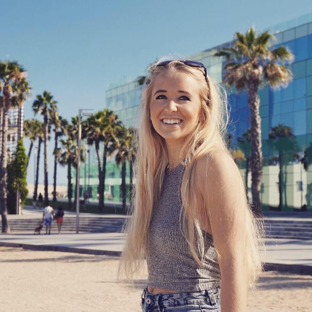 Meet your Posher, Emmie
