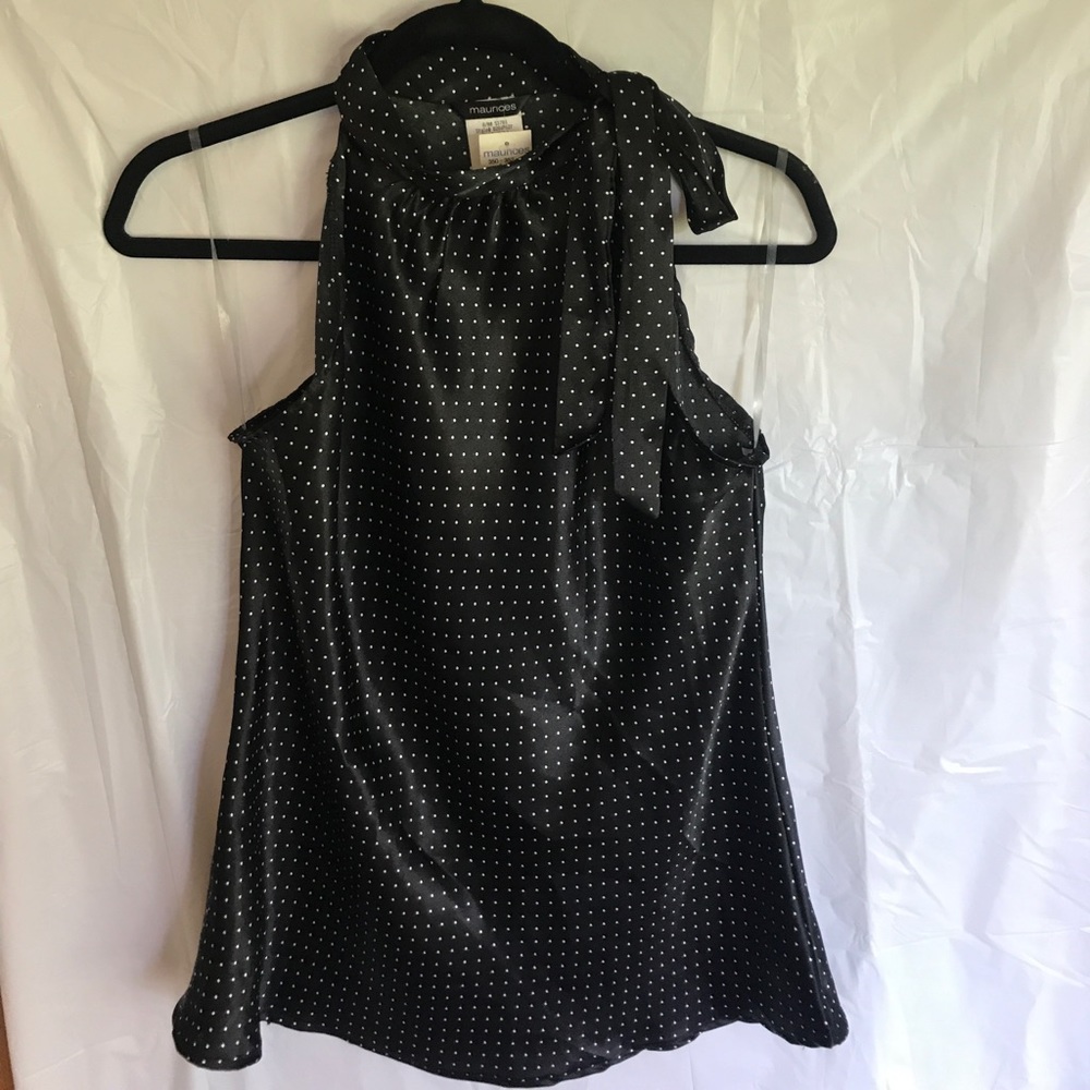 Sleeveless shirt