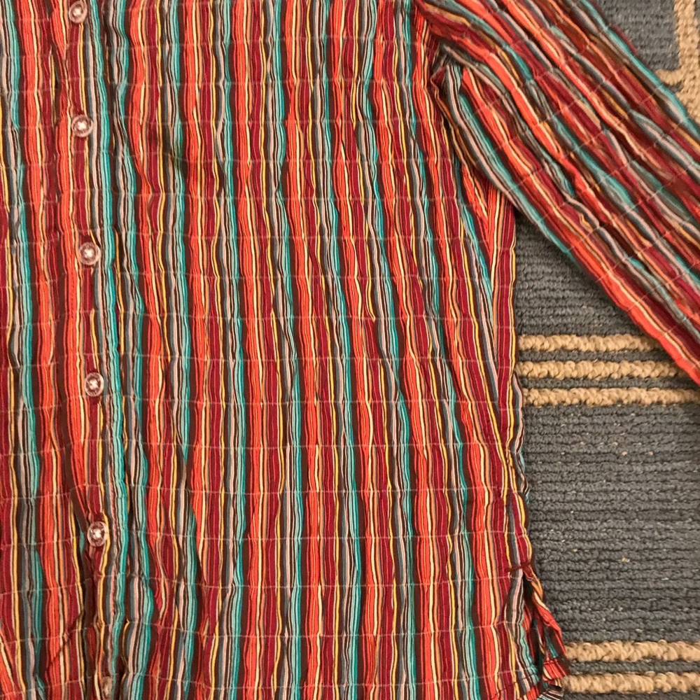 🌸SOLD!🌸Multi colored Crinkle Top - Picture 2 of 3