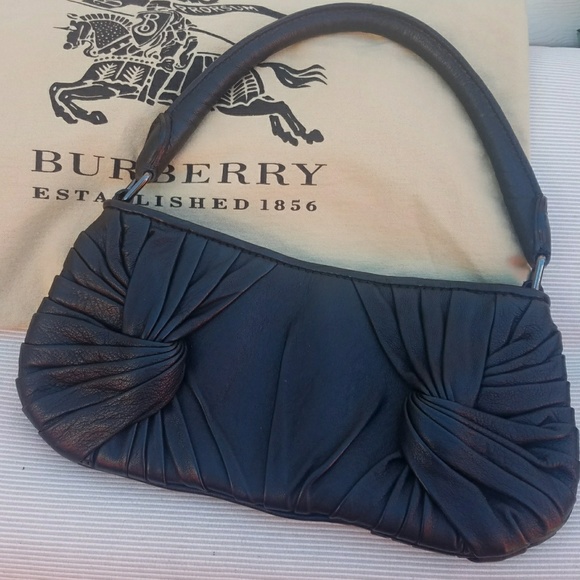 🔴SOLD🔴Burberry lambskin leather bag - Picture 3 of 8