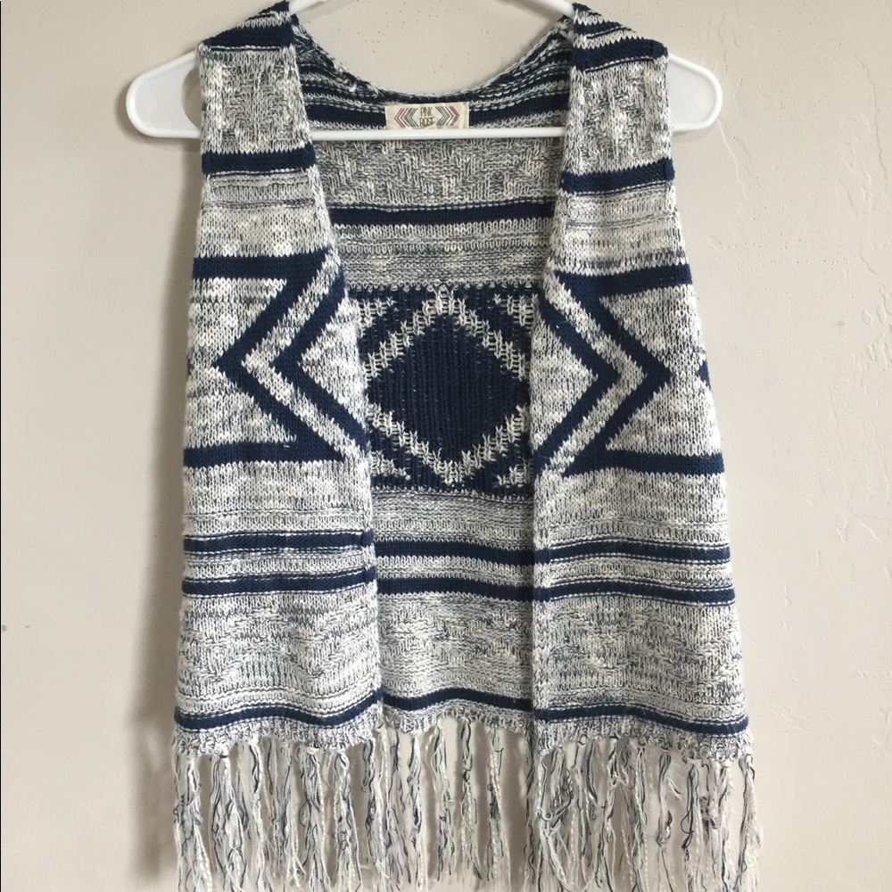 Super cute fringe vest!!