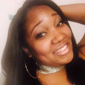 Meet your Posher, Racquel