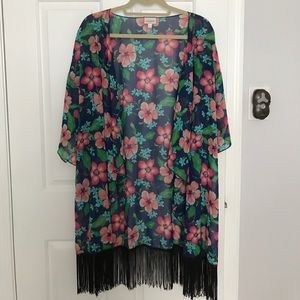 lularoe floral design monroe kimono.