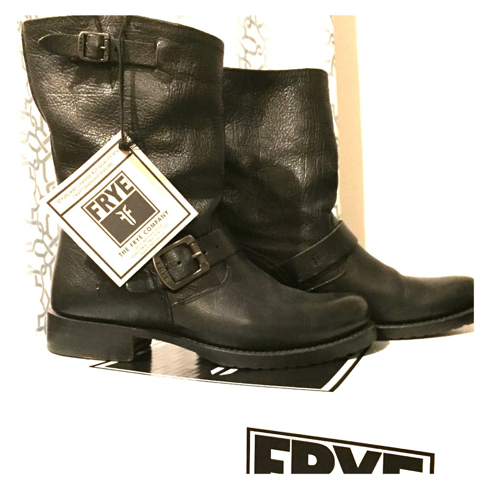 Frye Veronica Short slouch Boots!💕😍
