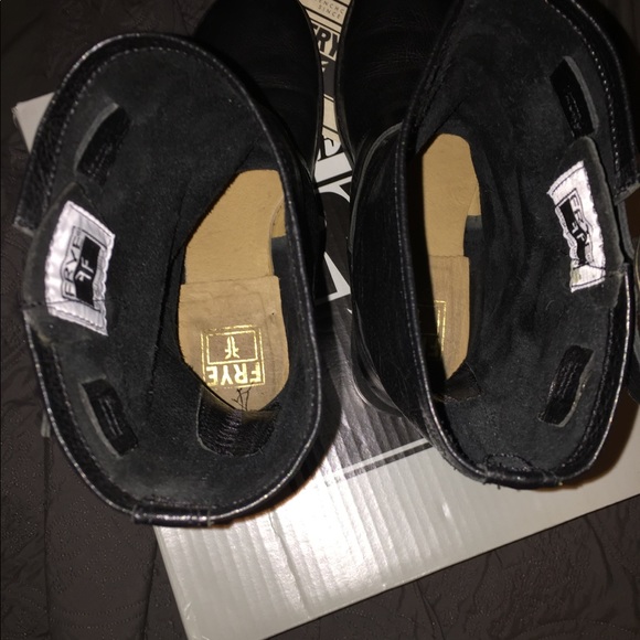 Frye Veronica Short slouch Boots!💕😍 - Picture 4 of 4