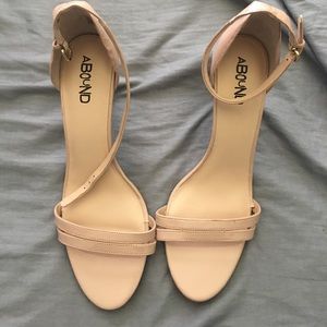 Nordstrom | Shoes | Patent Leather Nude Strap Sandals | Poshmark