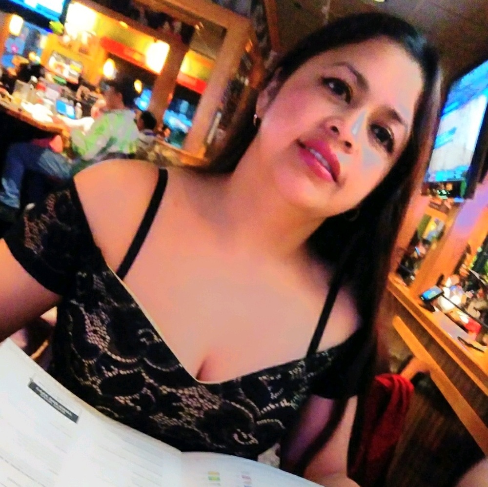 Meet your Posher, Lorena