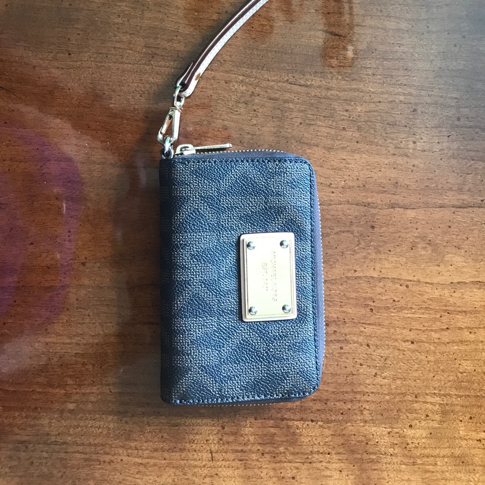 Michael Kors Wristlet