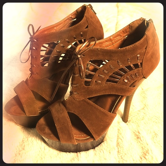 7.5 liliana brown heels - Picture 1 of 4