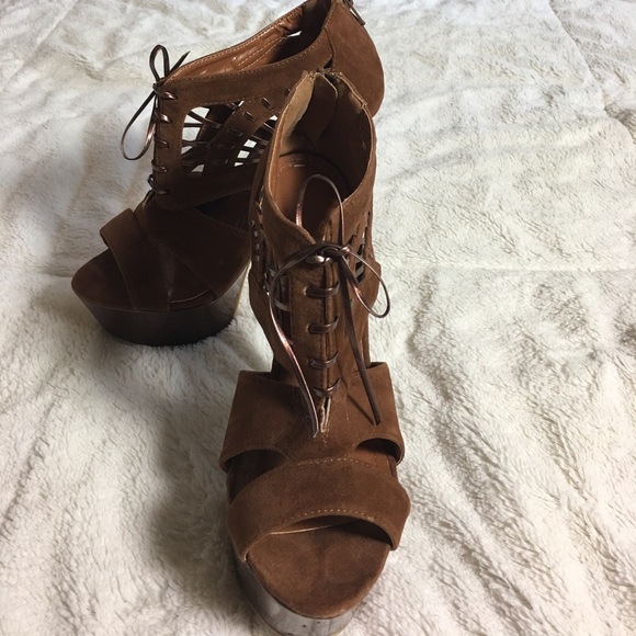 7.5 liliana brown heels - Picture 2 of 4